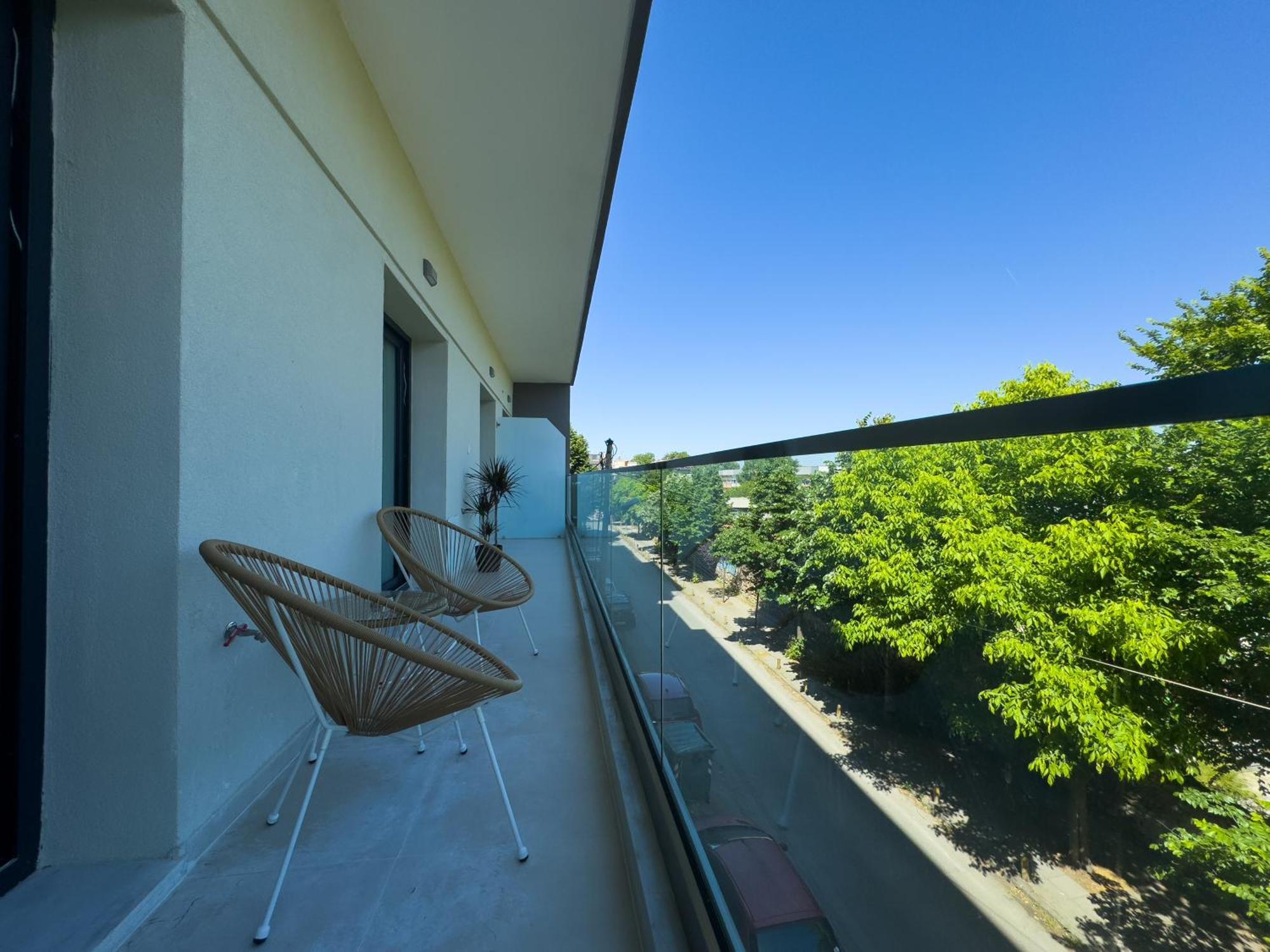 Apartment 8 By Proliving Hospitality